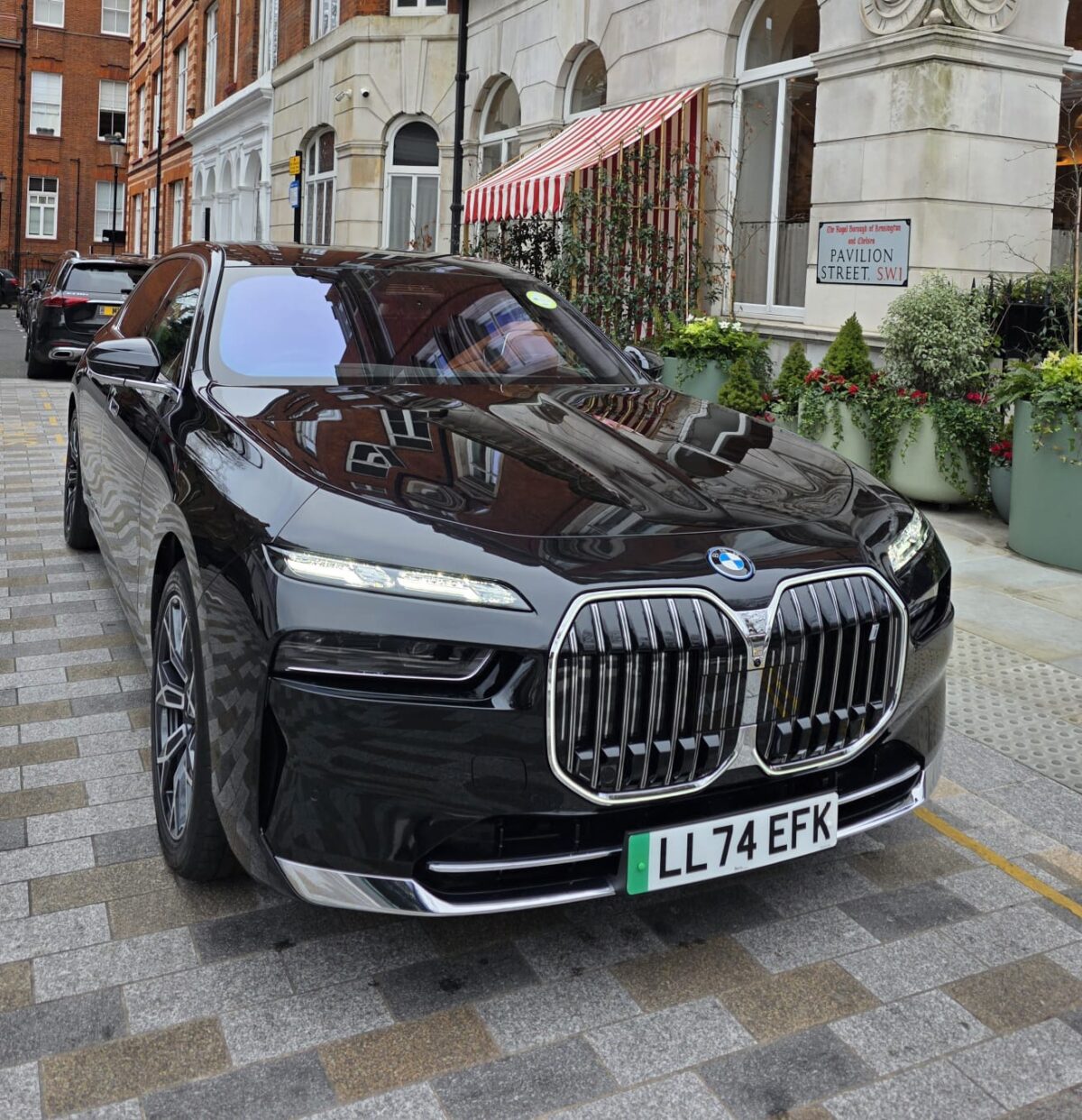 Chauffeurs-ADHOC (London)