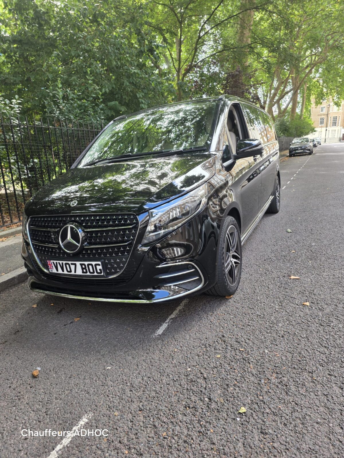 Chauffeurs-ADHOC (London)